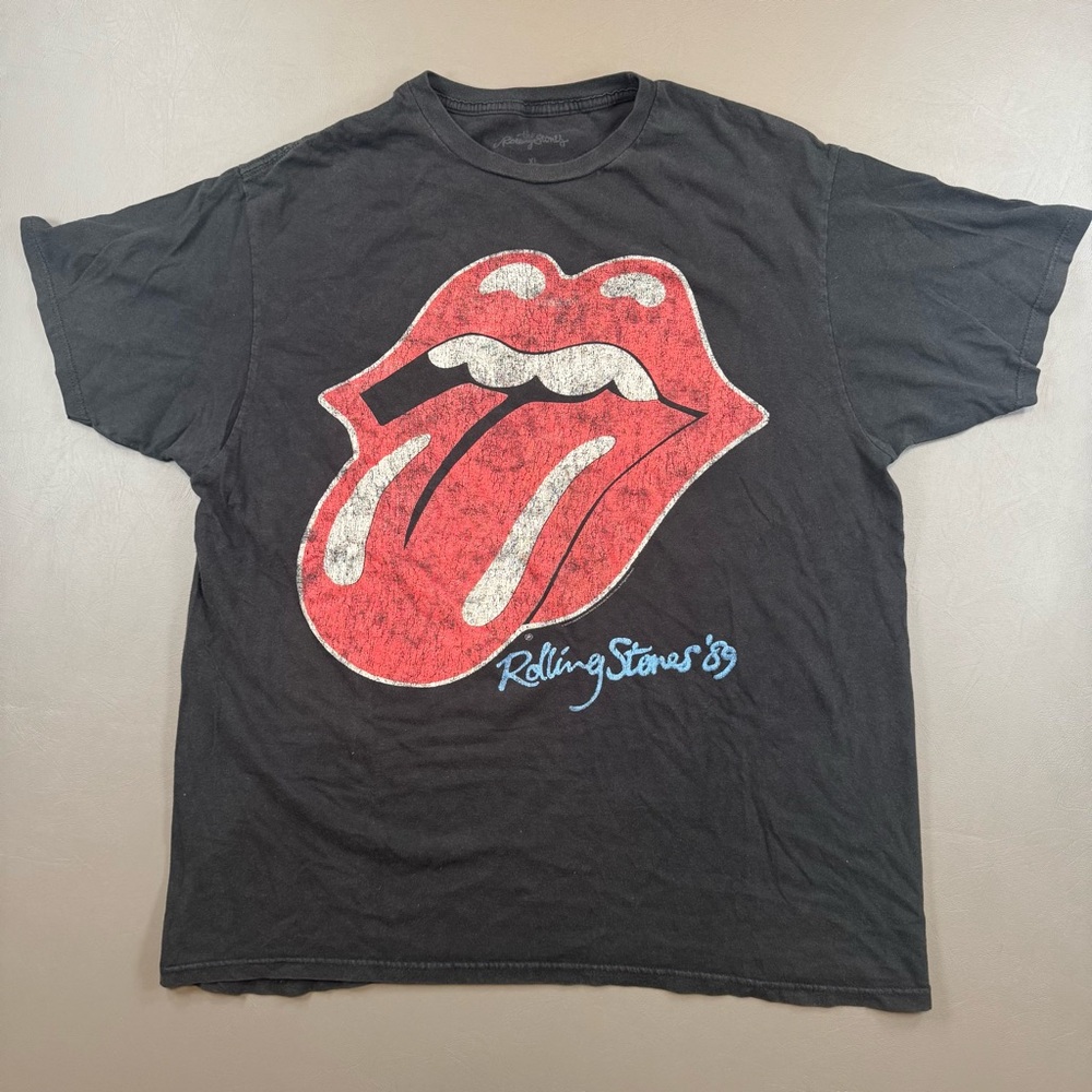 Rolling Stones ‘89 Tongue Logo Black T-Shirt Men’s XL (Fits M/L) Distressed